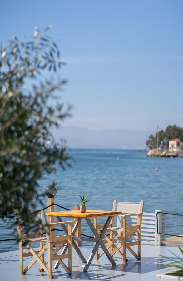 Seafront Karma Luxury - An Escape From Reality Villa กาโตกัตซา ภายนอก รูปภาพ