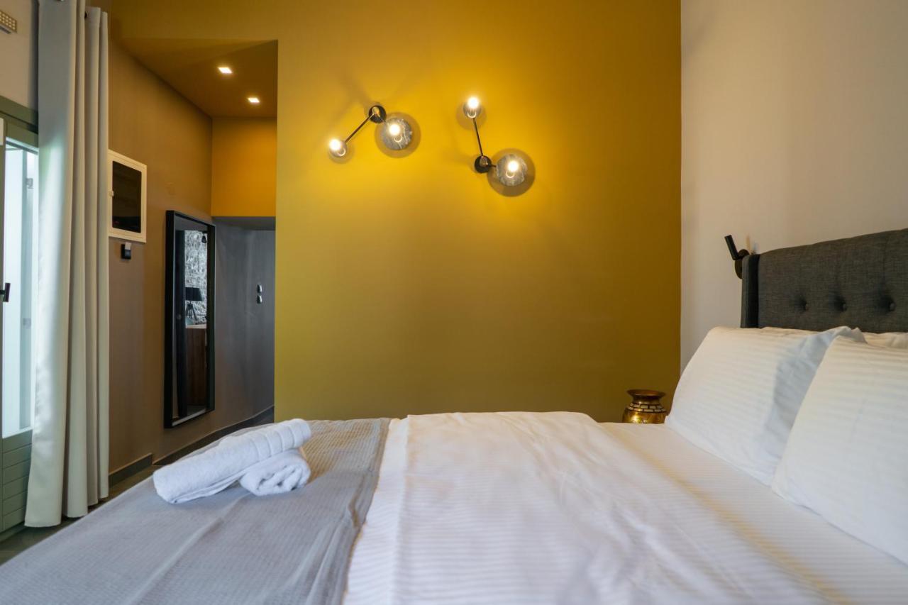 Seafront Karma Luxury - An Escape From Reality Villa กาโตกัตซา ภายนอก รูปภาพ