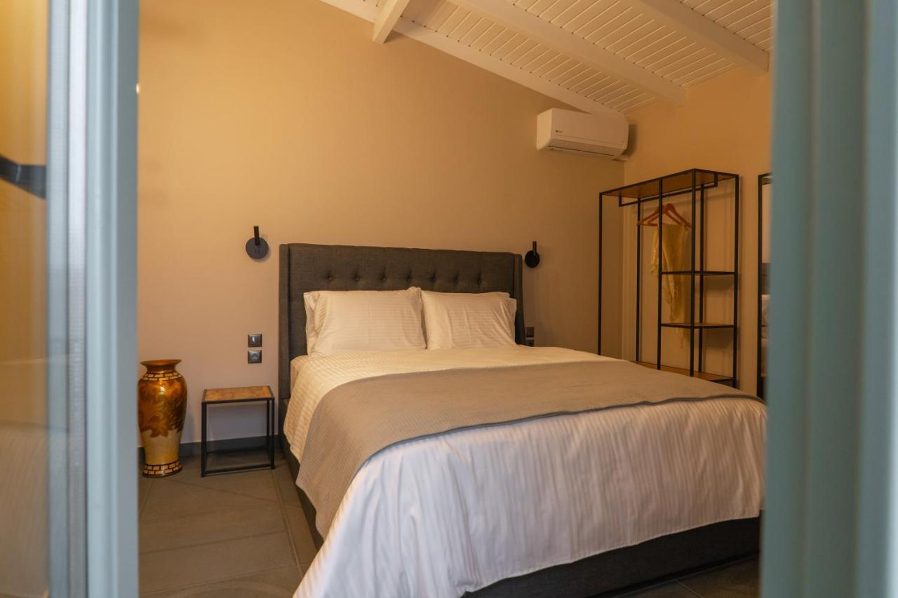 Seafront Karma Luxury - An Escape From Reality Villa กาโตกัตซา ภายนอก รูปภาพ